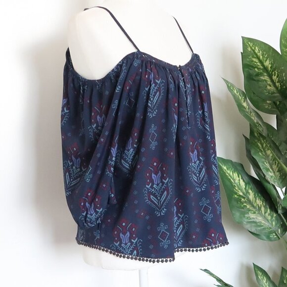 House of Harlow 1960 Navy Geo Print Cold Shoulder Puff Sleeve Top Blouse Medium - Picture 5 of 11